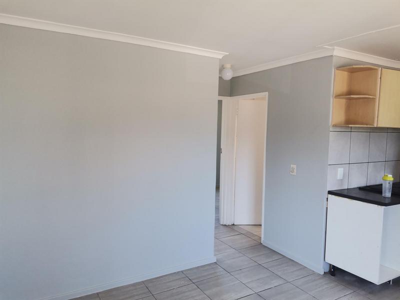 To Let 2 Bedroom Property for Rent in Paarl Western Cape
